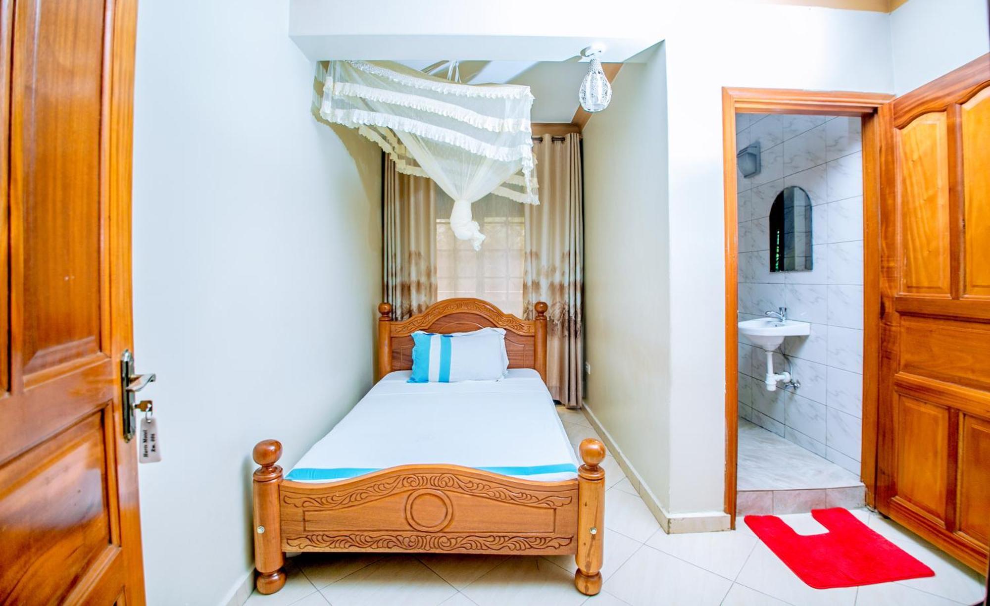 Harts Motel Kampala Luaran gambar